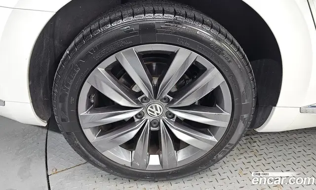 Volkswagen Arteon 2020 2.0 автомат (гидро), миниатюра 5