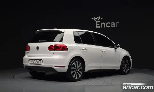 Volkswagen Golf 2013 2.0 автомат (гидро), миниатюра 2