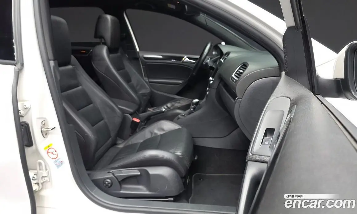 Volkswagen Golf 2013 2.0 автомат (гидро), фото 11