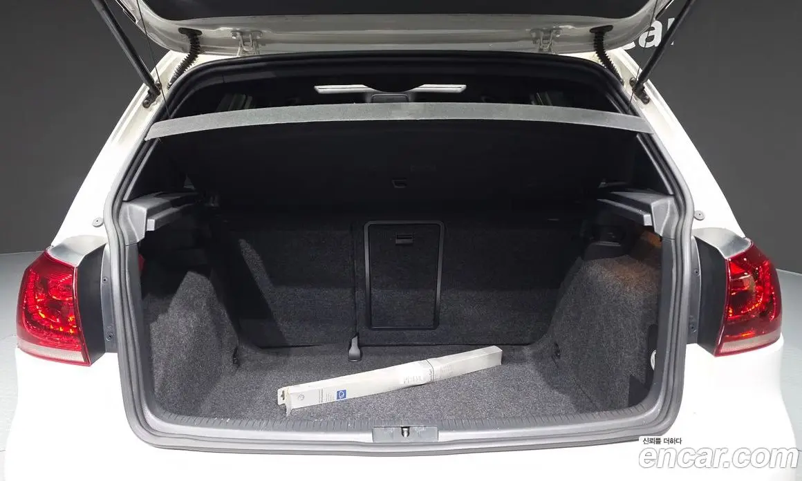 Volkswagen Golf 2013 2.0 автомат (гидро), фото 20
