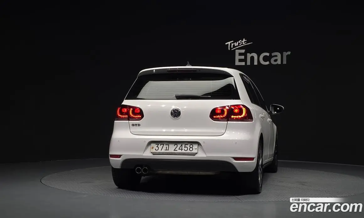 Volkswagen Golf 2013 2.0 автомат (гидро), фото 4