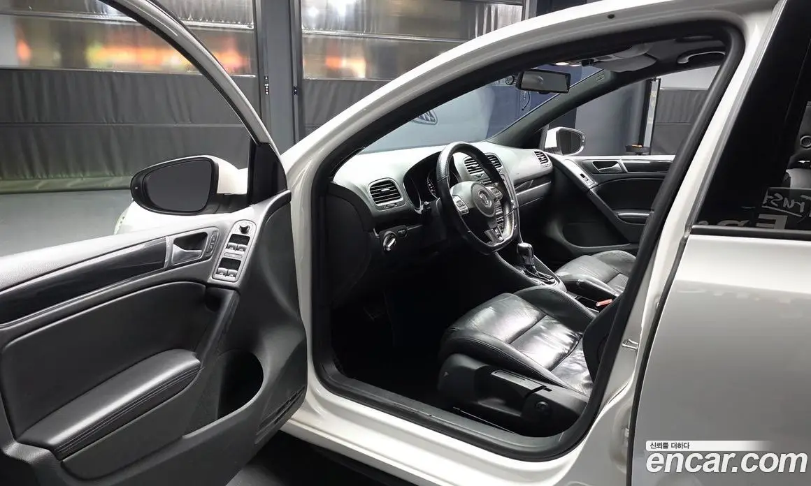 Volkswagen Golf 2013 2.0 автомат (гидро), фото 10