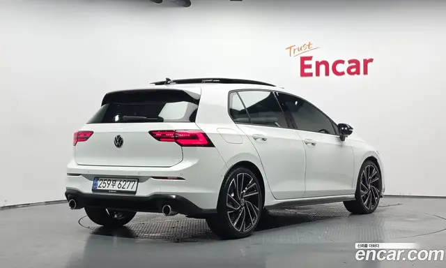 Volkswagen Golf 2024 2.0 автомат (гидро), миниатюра 2