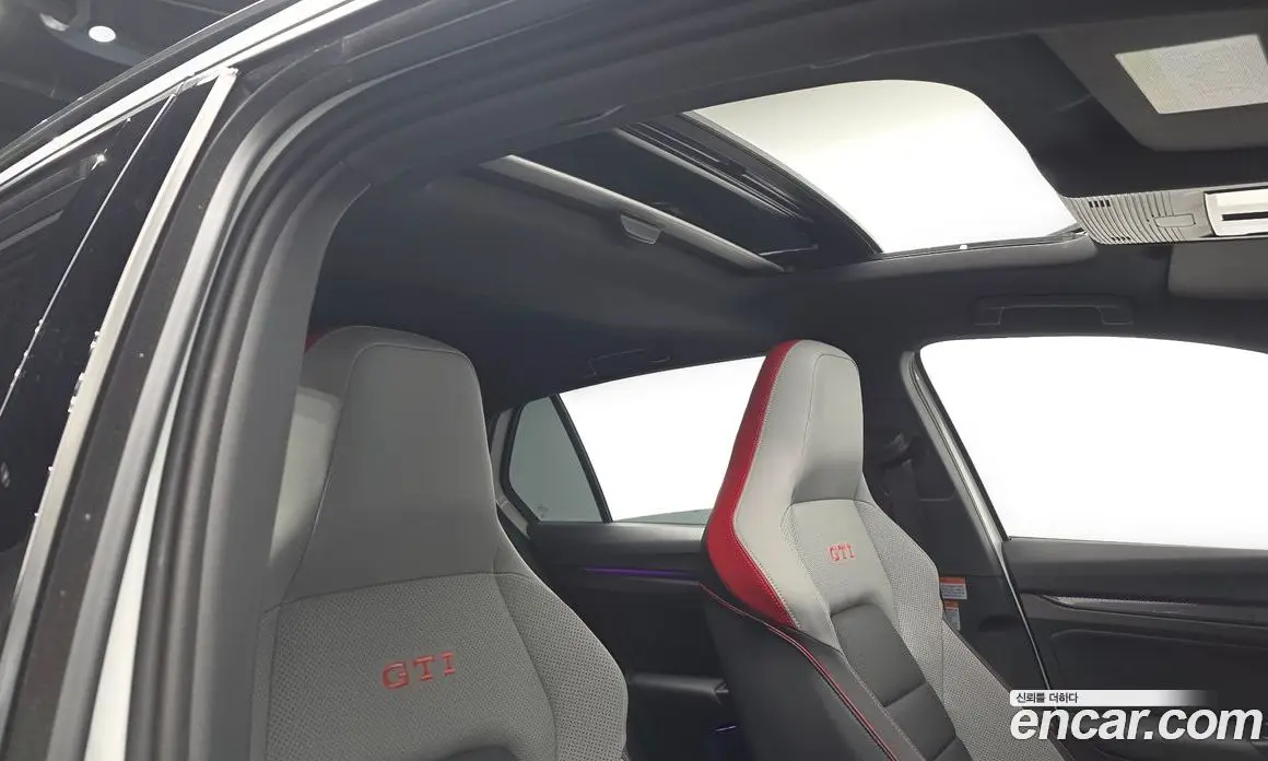 Volkswagen Golf 2024 2.0 автомат (гидро), фото 17