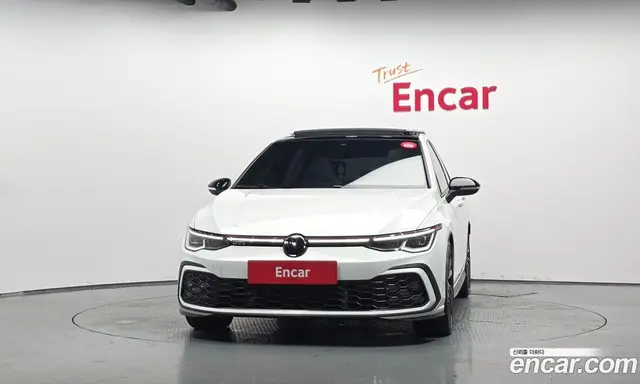 Volkswagen Golf 2024 2.0 автомат (гидро), миниатюра 3