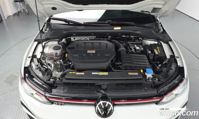 Volkswagen Golf 2024 2.0 автомат (гидро), миниатюра 6
