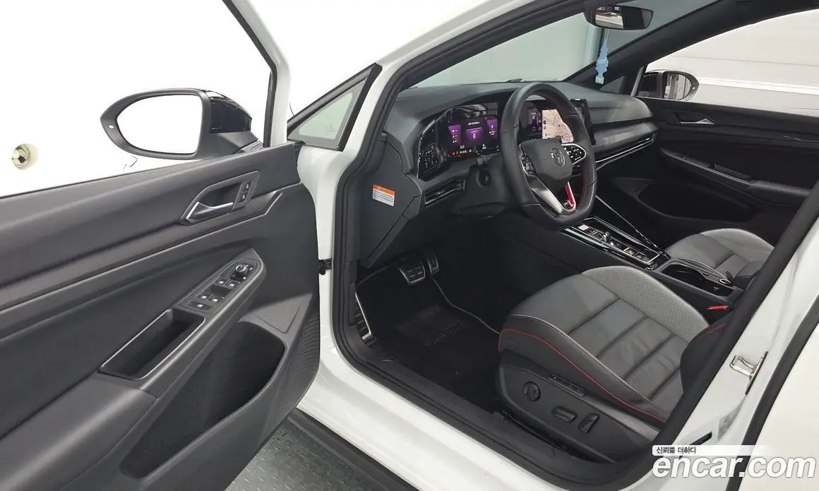 Volkswagen Golf 2024 2.0 автомат (гидро), фото 10