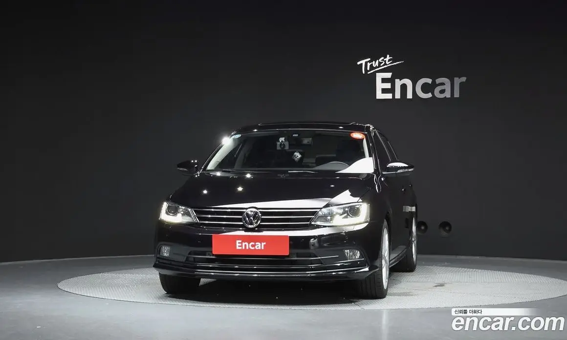 Volkswagen Jetta 2015 2.0 автомат (гидро), фото 3