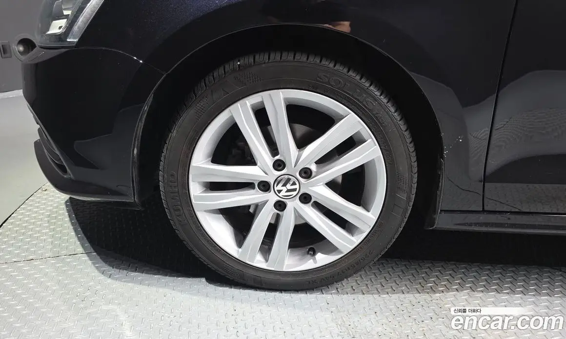 Volkswagen Jetta 2015 2.0 автомат (гидро), фото 5