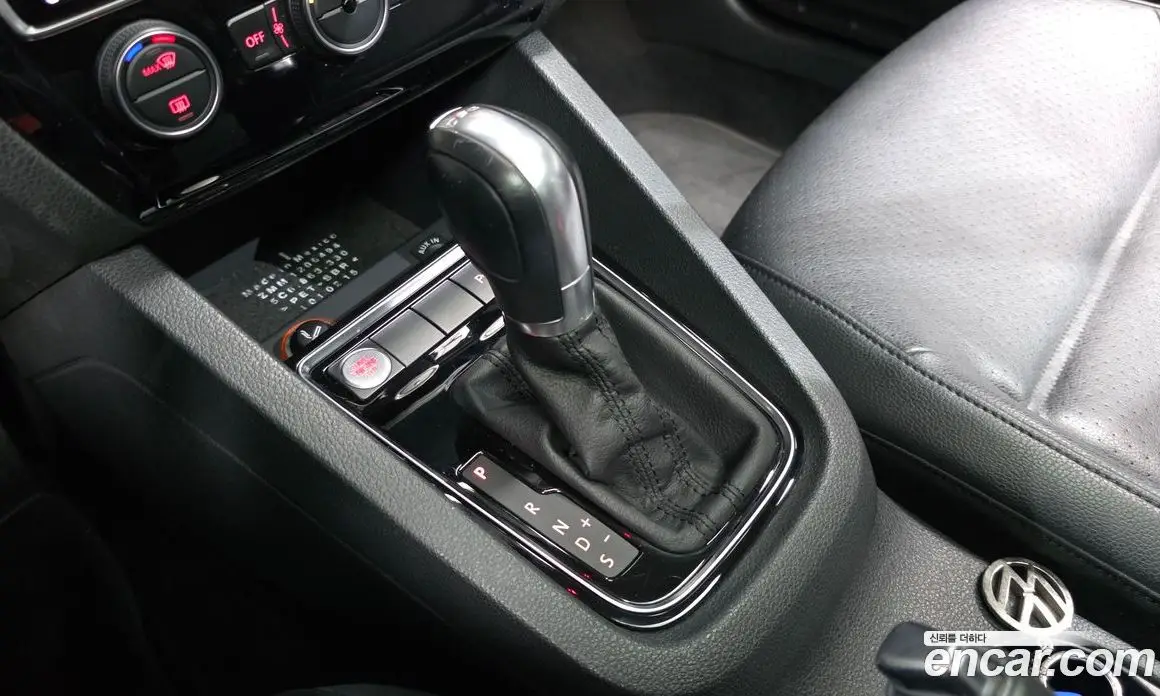 Volkswagen Jetta 2015 2.0 автомат (гидро), фото 9
