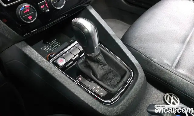 Volkswagen Jetta 2015 2.0 автомат (гидро), миниатюра 9