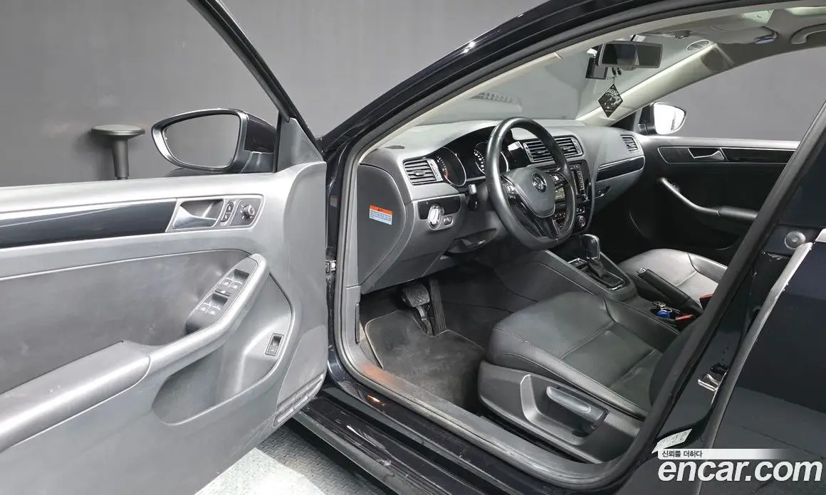 Volkswagen Jetta 2015 2.0 автомат (гидро), фото 10
