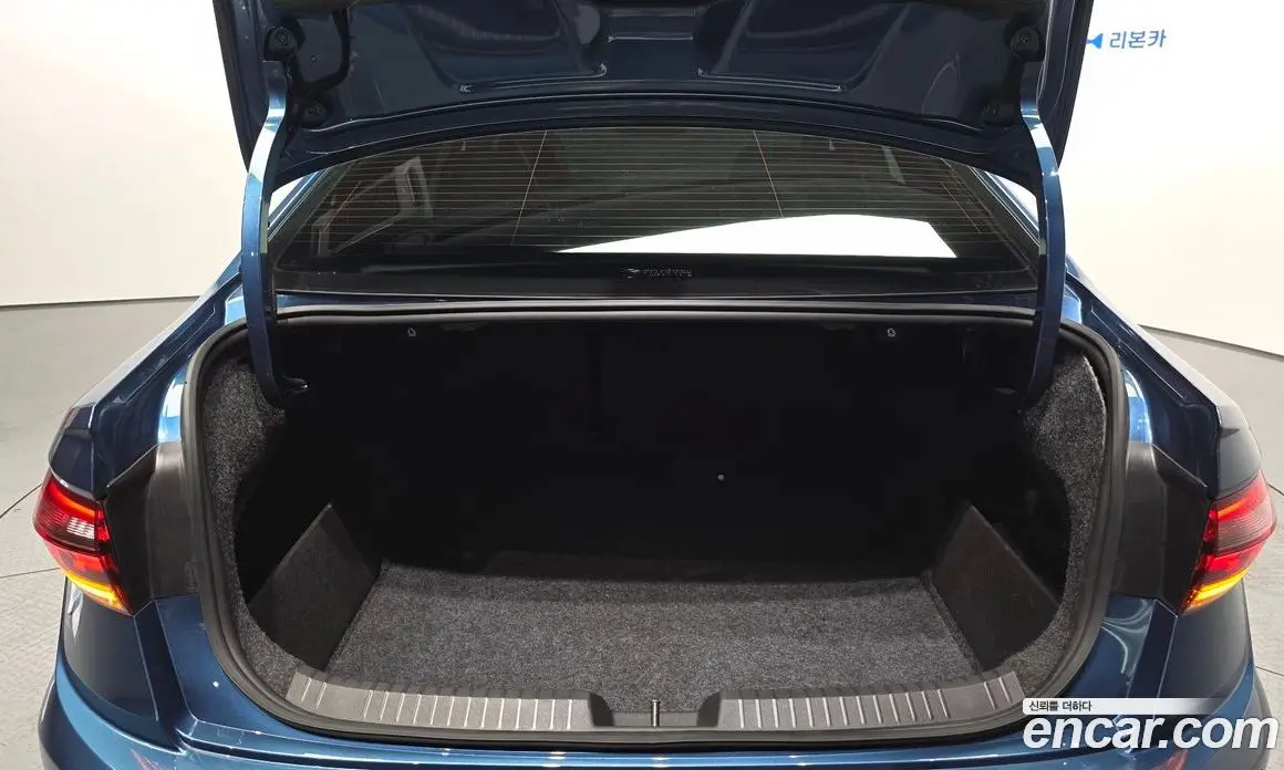 Volkswagen Jetta 2020 1.4 автомат (гидро), фото 26