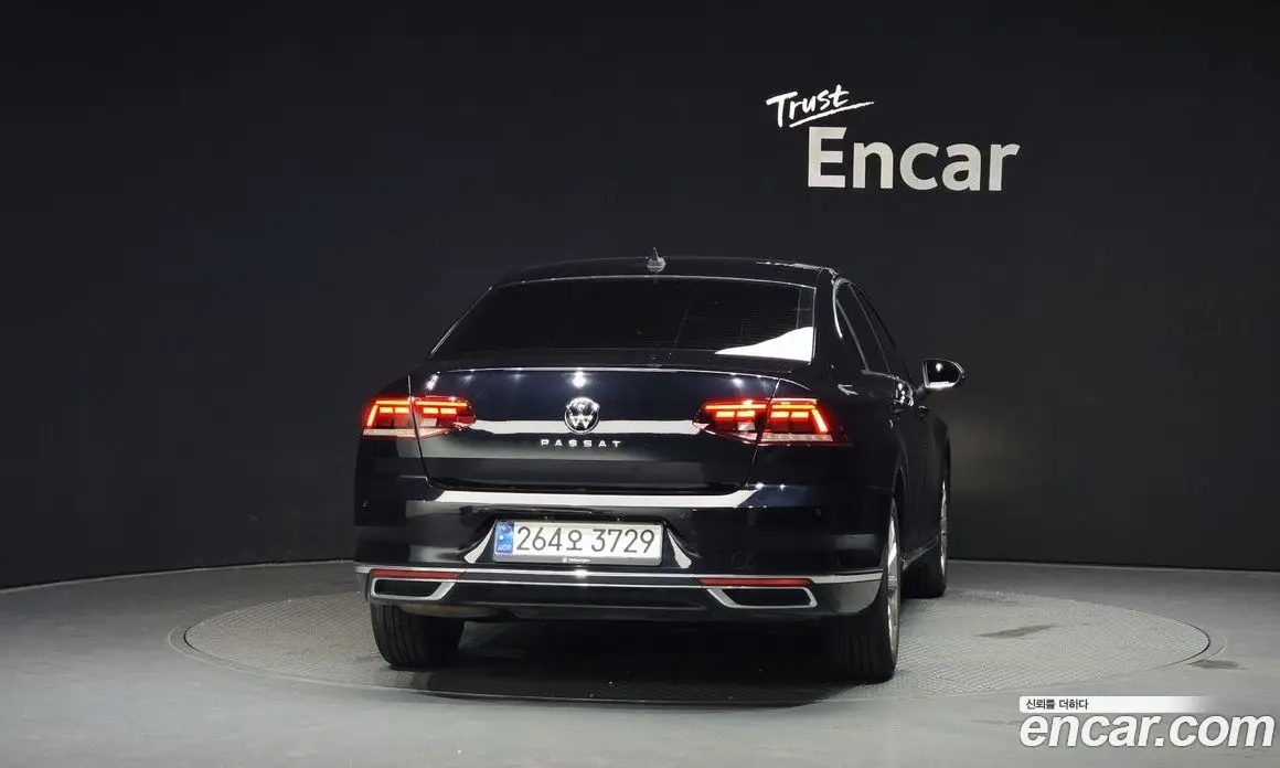 Volkswagen Passat 2021 2.0 автомат (гидро), фото 4