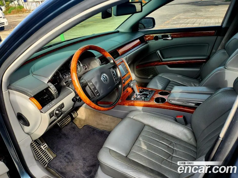 Volkswagen Phaeton 2005 6.0 автомат (гидро), фото 9 Volkswagen Phaeton 2005 6.0 автомат (гидро), фото 9