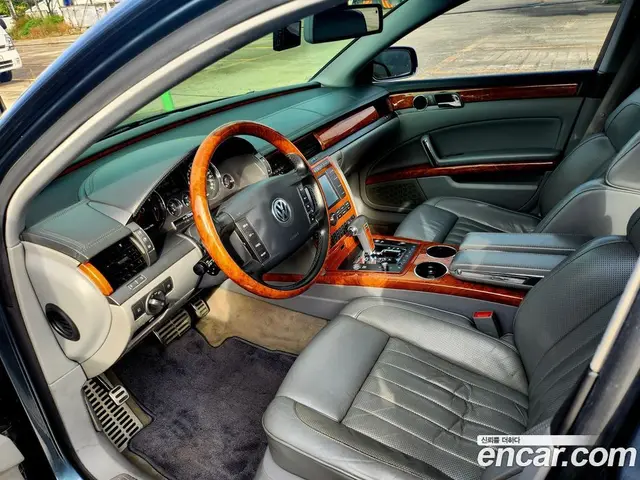 Volkswagen Phaeton 2005 6.0 автомат (гидро), миниатюра 9 Volkswagen Phaeton 2005 6.0 автомат (гидро), миниатюра 9