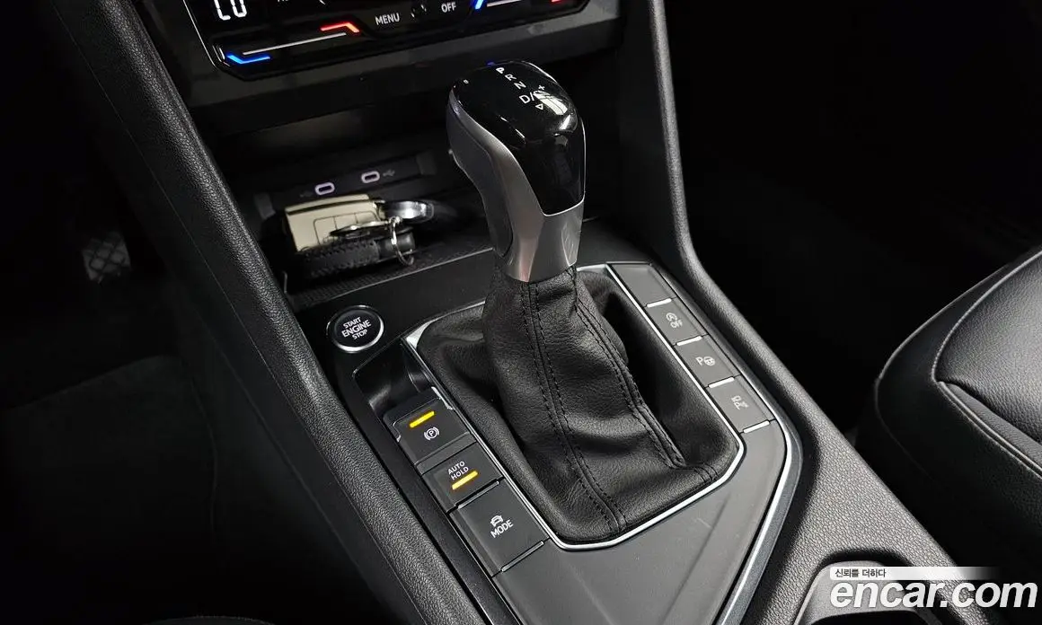 Volkswagen Tiguan 2022 2.0 автомат (гидро), фото 11