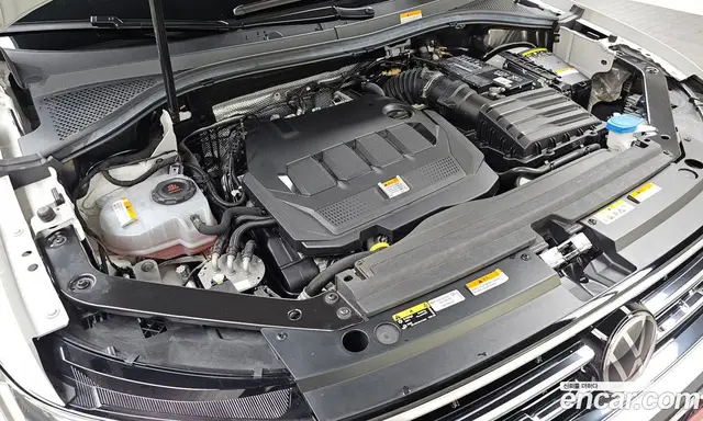 Volkswagen Tiguan 2022 2.0 автомат (гидро), миниатюра 5