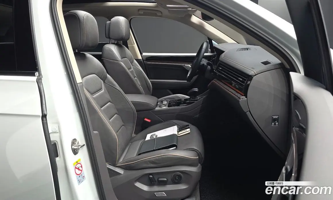 Volkswagen Touareg 2023 3.0 автомат (гидро), фото 16