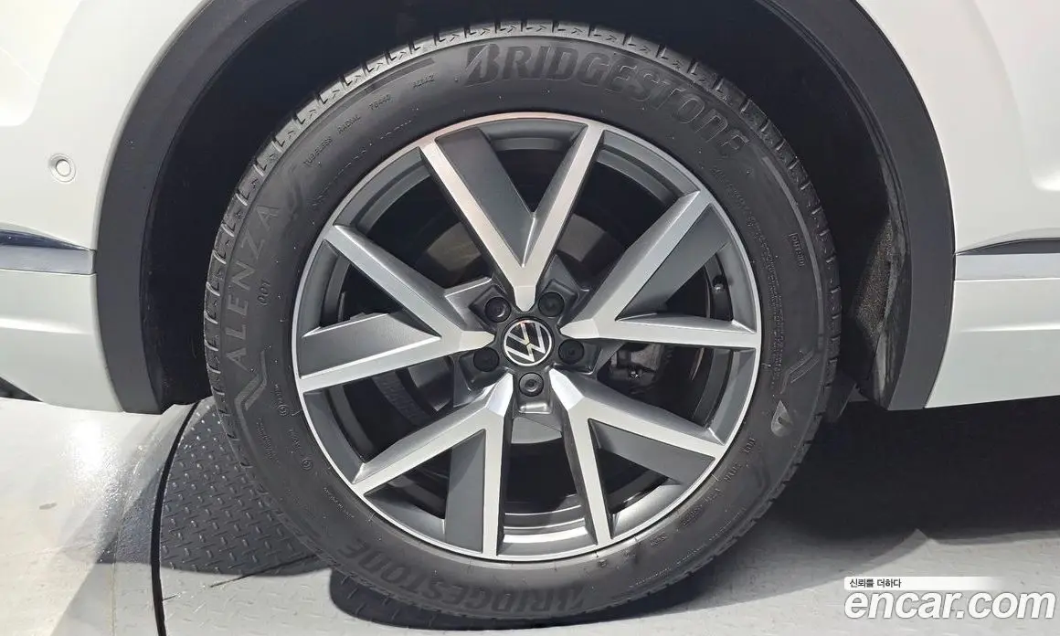 Volkswagen Touareg 2023 3.0 автомат (гидро), фото 5