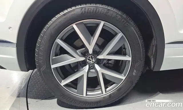 Volkswagen Touareg 2023 3.0 автомат (гидро), миниатюра 5