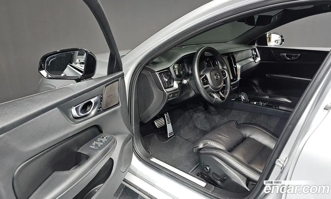 Volvo S60 2022 2.0 автомат (гидро), фото 13
