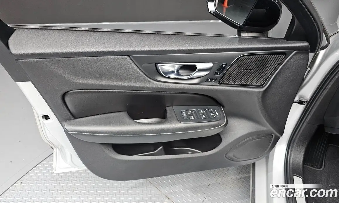 Volvo S60 2022 2.0 автомат (гидро), фото 14
