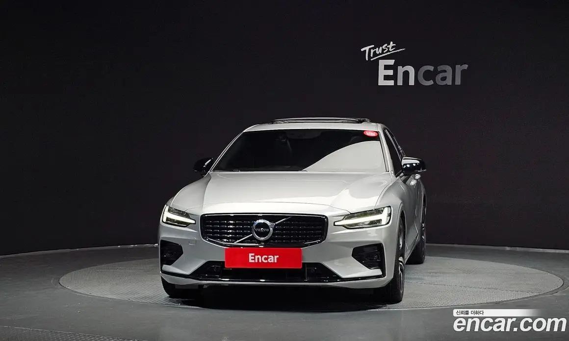 Volvo S60 2022 2.0 автомат (гидро), фото 3