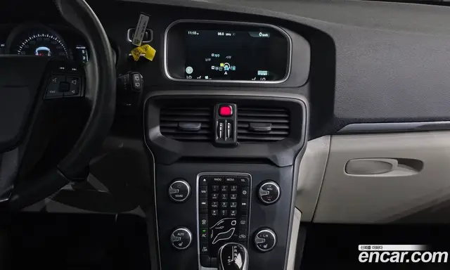 Volvo V40 2016 2.0 автомат (гидро), миниатюра 12