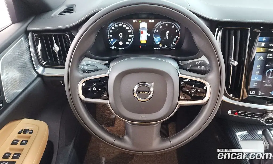 Volvo V60 2020 2.0 автомат (гидро), фото 13