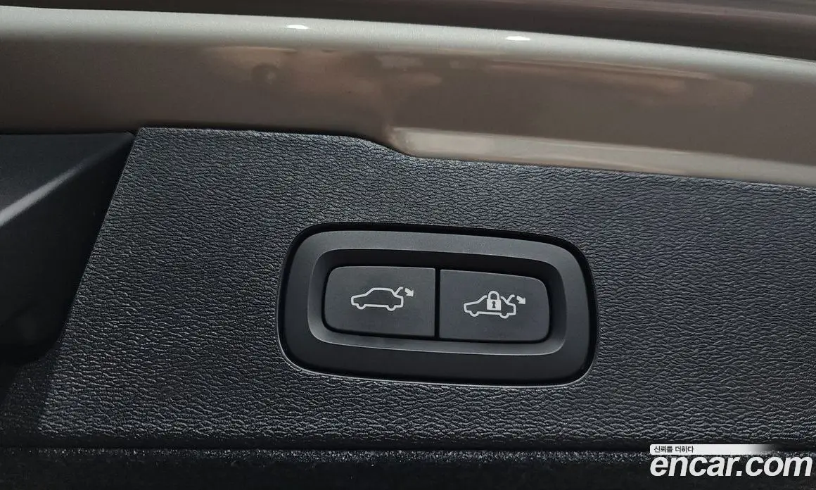 Volvo V60 2020 2.0 автомат (гидро), фото 17