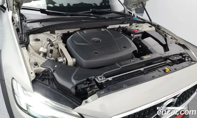 Volvo V60 2020 2.0 автомат (гидро), миниатюра 6
