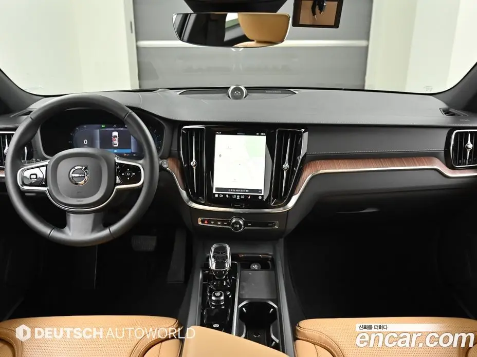 Volvo V60 2024 2.0 автомат (гидро), фото 7
