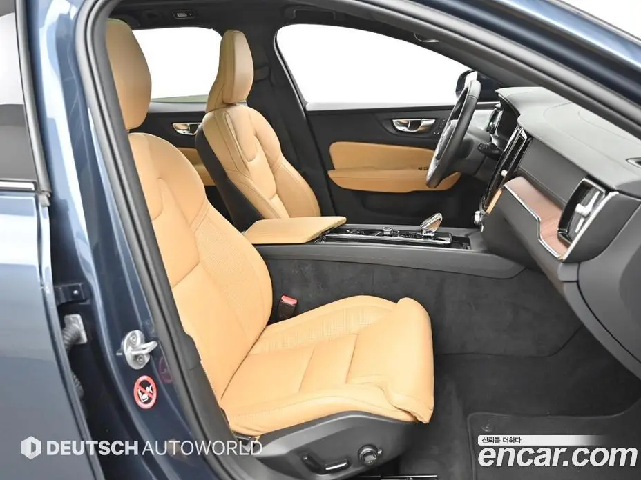 Volvo V60 2024 2.0 автомат (гидро), фото 10