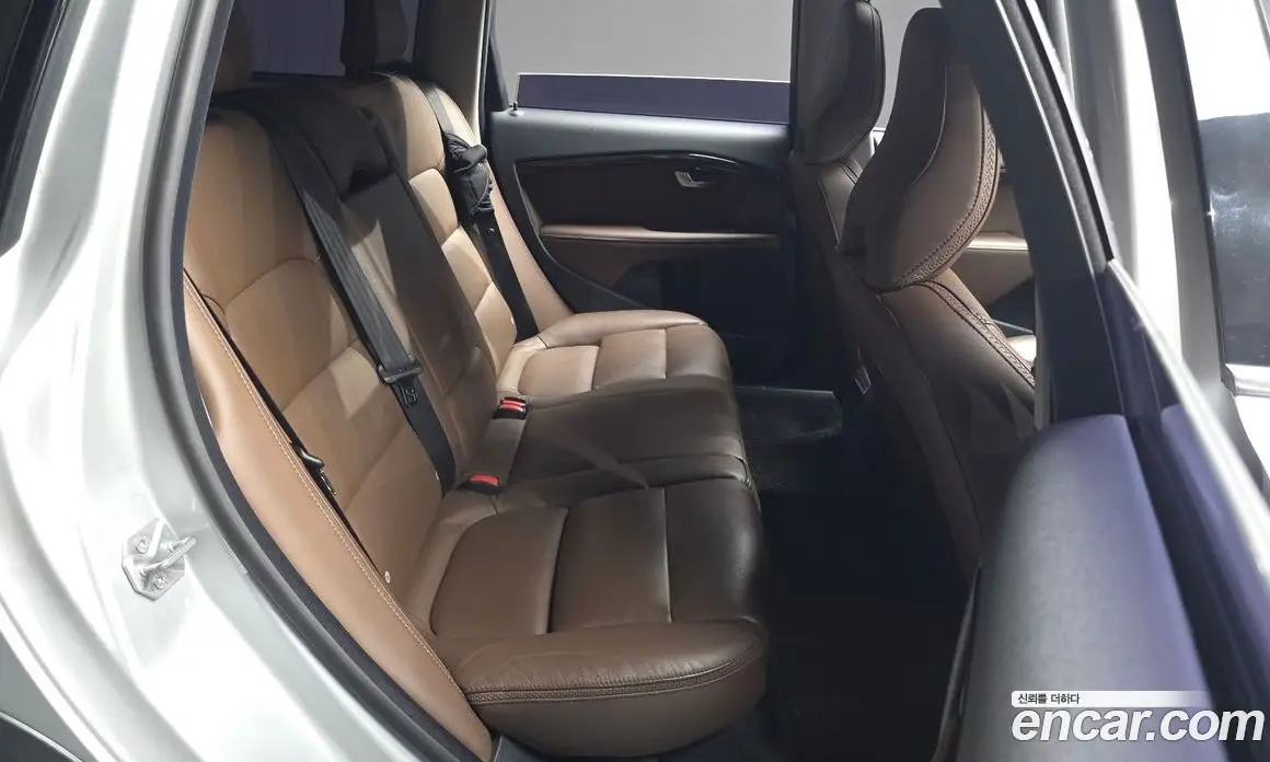 Volvo XC70 2015 2.4 автомат (гидро), фото 11
