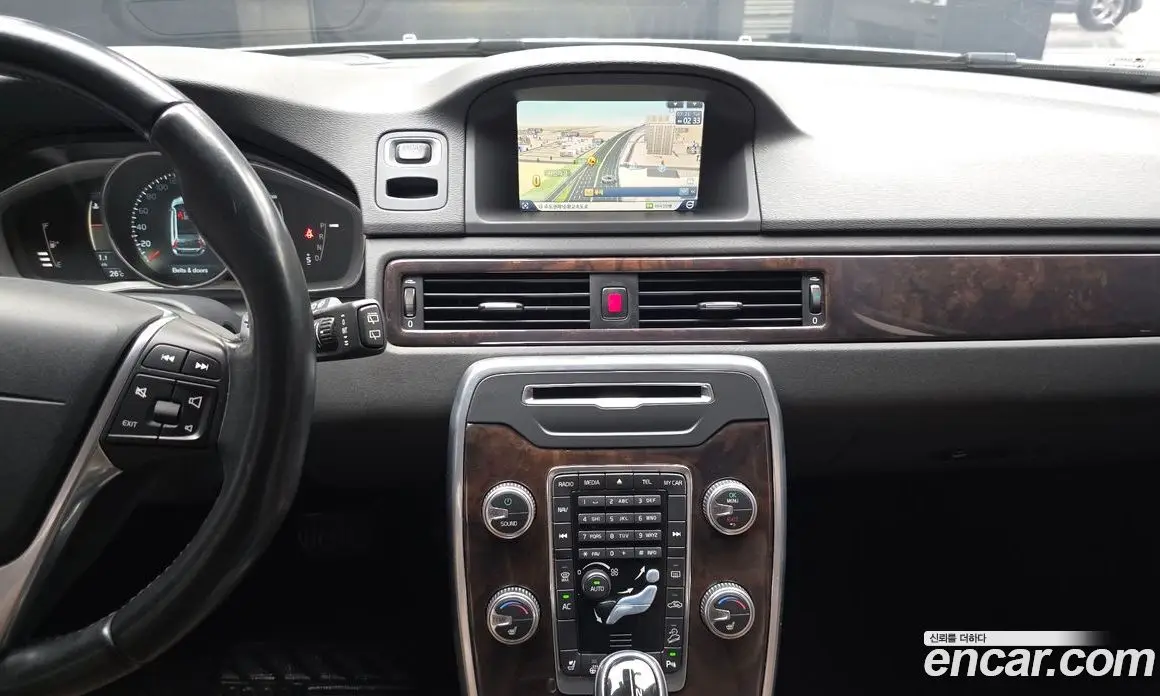 Volvo XC70 2015 2.4 автомат (гидро), фото 14