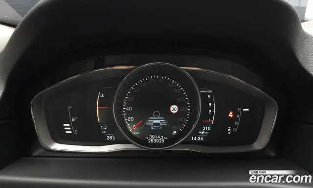 Volvo XC70 2015 2.4 автомат (гидро), миниатюра 8