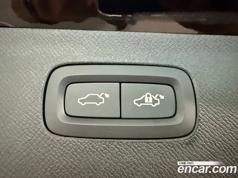 Volvo XC90 2024 2.0 автомат (гидро), фото 16