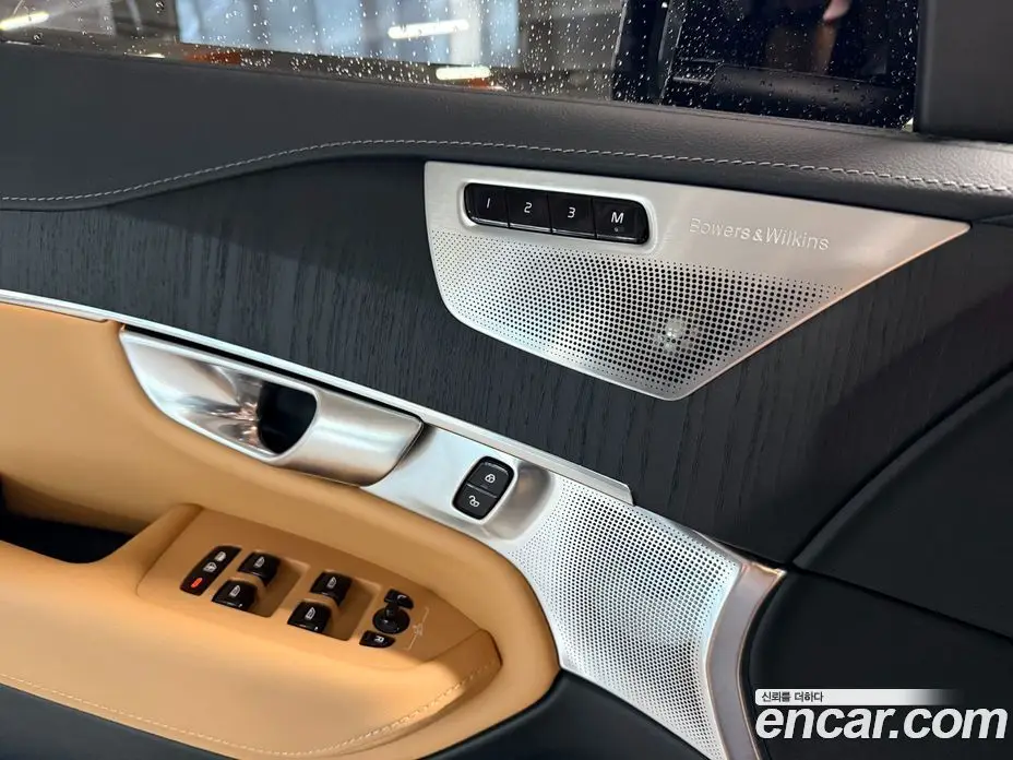 Volvo XC90 2024 2.0 автомат (гидро), фото 10