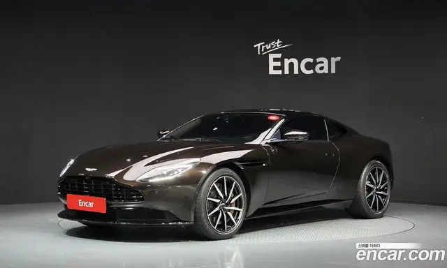 Aston Martin DB11 2020 4.0 автомат (гидро), миниатюра 1