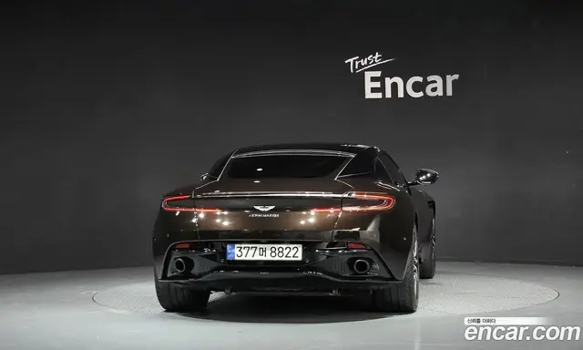 Aston Martin DB11 2020 4.0 автомат (гидро), миниатюра 4