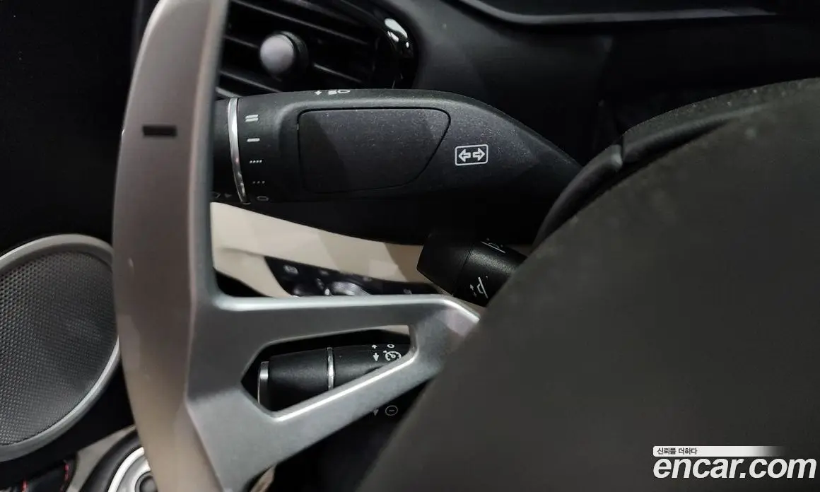 Aston Martin Vantage 2022 4.0 автомат (гидро), фото 19