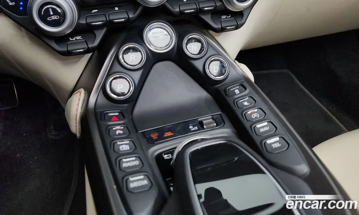 Aston Martin Vantage 2022 4.0 автомат (гидро), фото 9