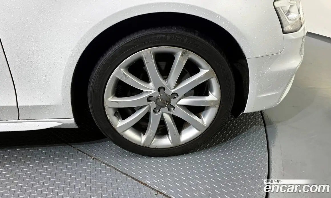 Audi A4 2015 2.0 автомат (гидро), фото 5 Audi A4 2015 2.0 автомат (гидро), фото 5