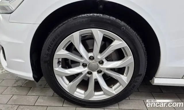 Audi A6 2015 2.0 автомат (гидро), миниатюра 5