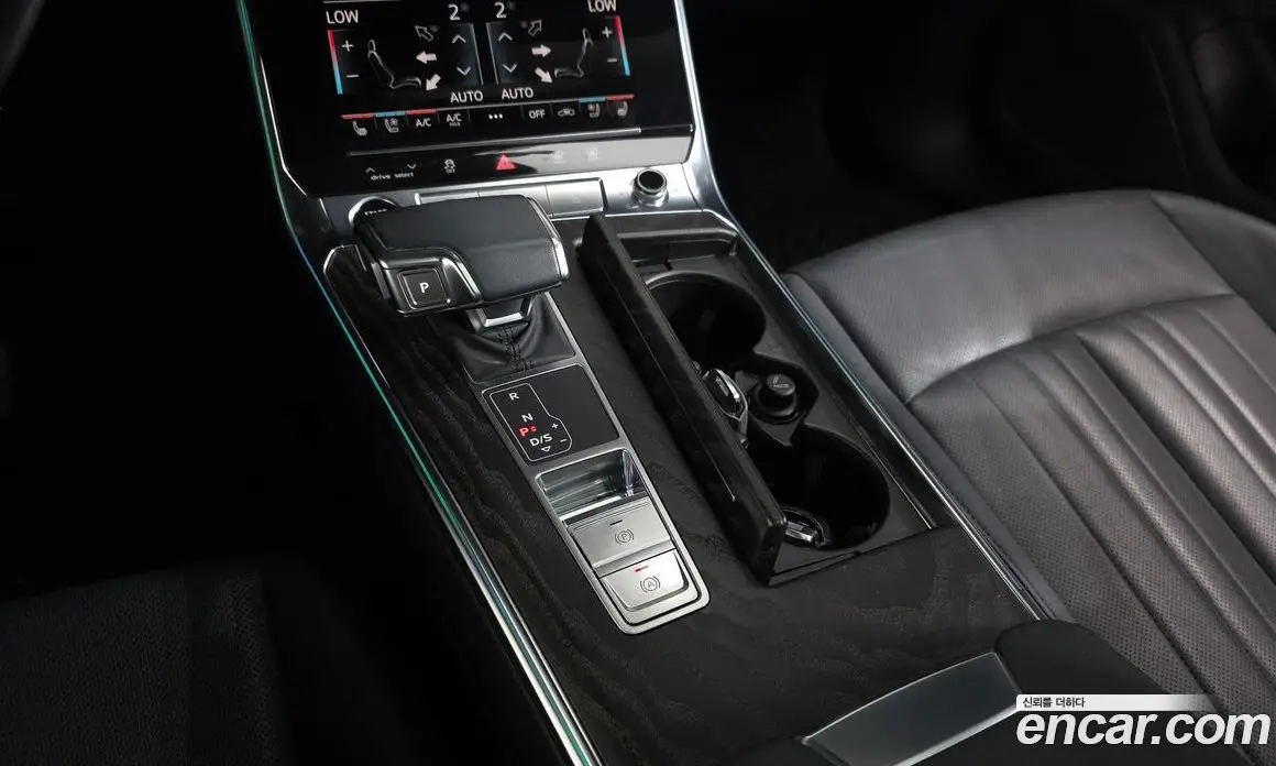 Audi A6 2021 2.0 автомат (гидро), фото 12