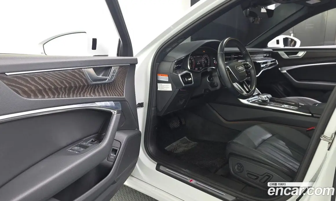 Audi A6 2021 2.0 автомат (гидро), фото 13