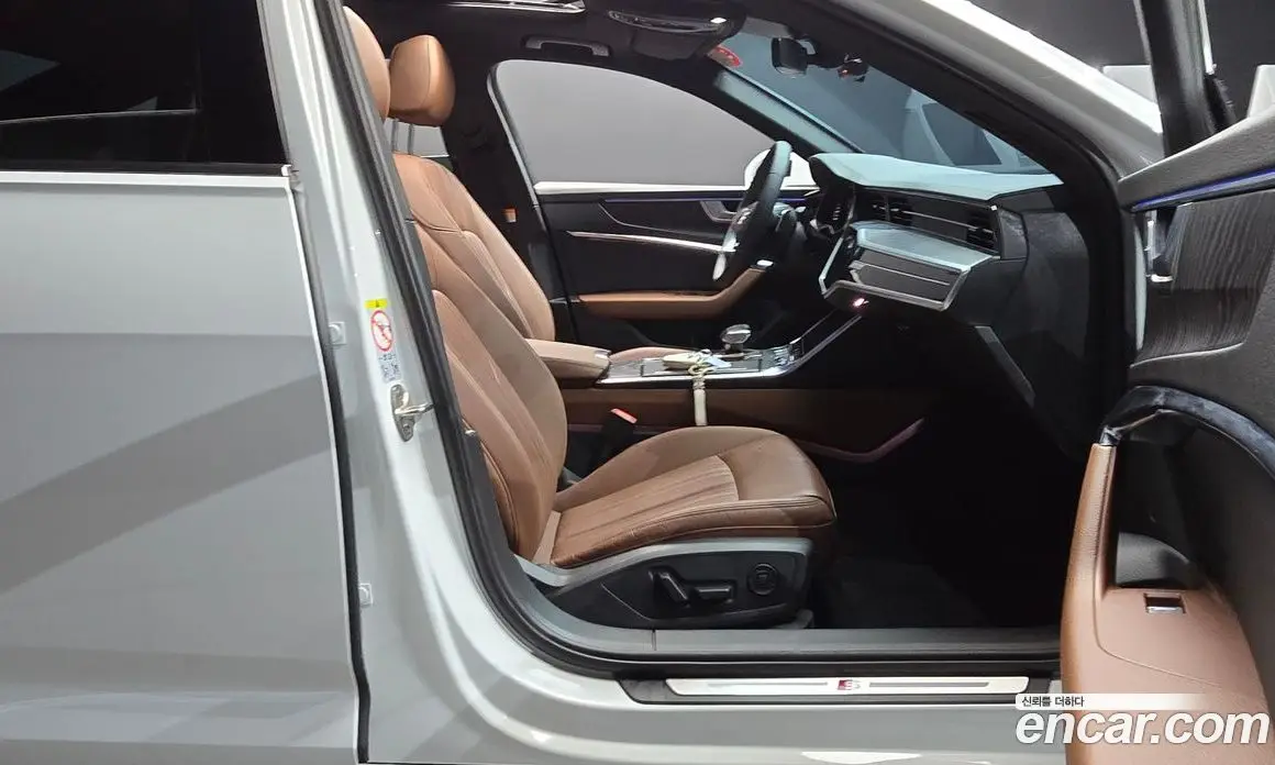 Audi A6 2023 2.0 автомат (гидро), фото 16