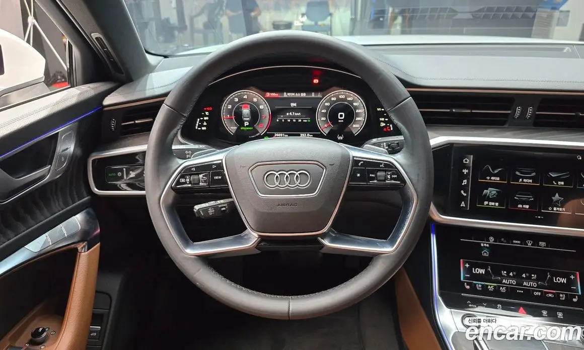 Audi A6 2023 2.0 автомат (гидро), фото 19