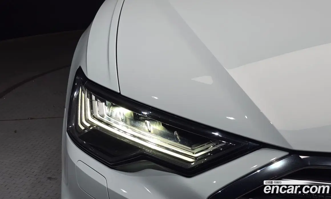 Audi A6 2023 2.0 автомат (гидро), фото 8